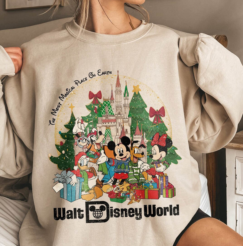 Vintage Walt Disney World Christmas Shirt, Retro Disney Unisex T Shirt Crewneck