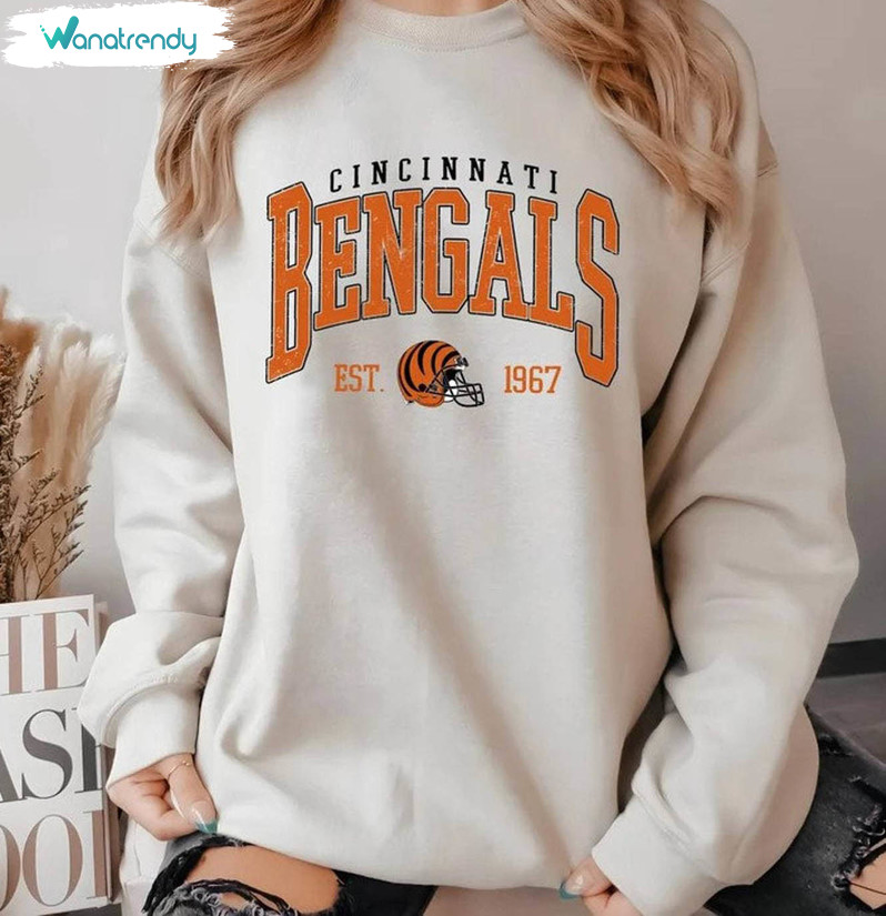 Cincinnati Bengals Shirt, Vintage Bengals Football Crewneck Sweatshirt Long Sleeve