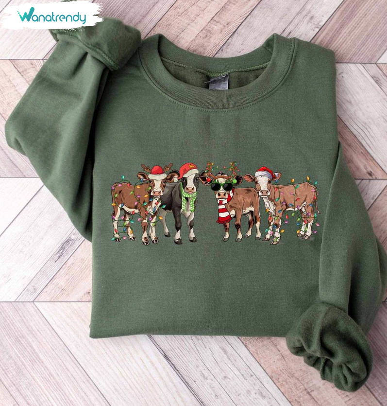 Christmas Cow Funny Shirt, Farm Christmas Short Sleeve Sweater