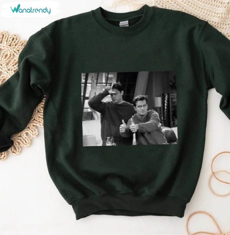 Joey Tribbiani Chandler Bing Shirt, Friendsgiving Tee Tops Crewneck Sweatshirt