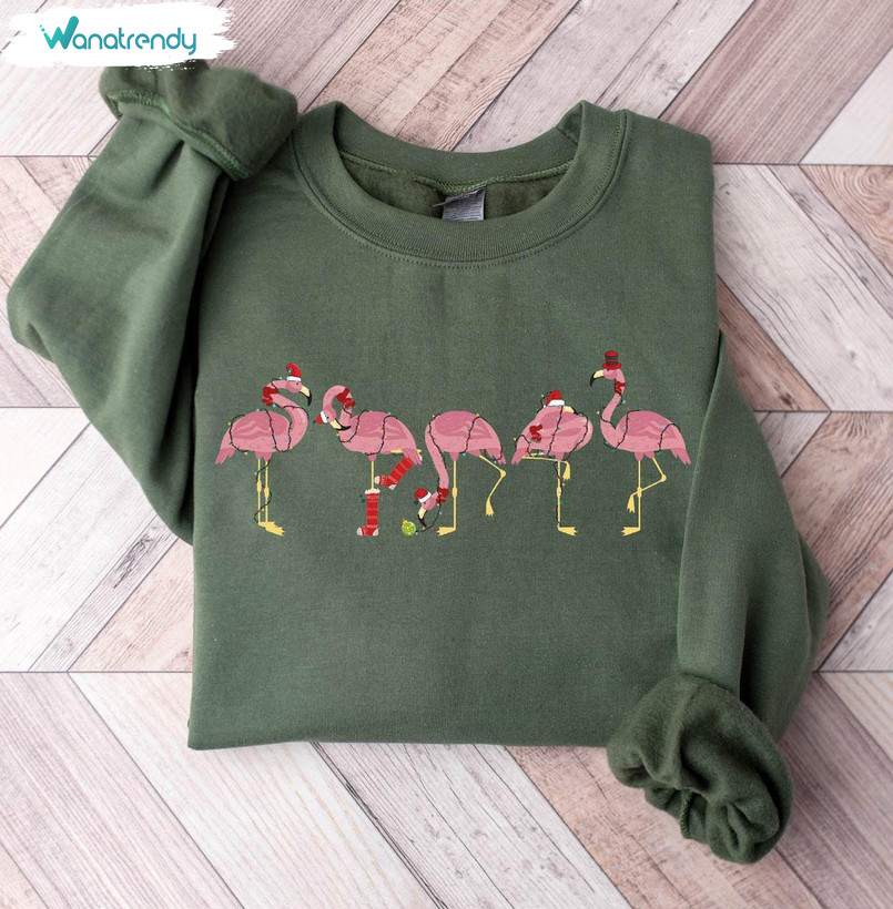 Cute Christmas Flamingo Shirt, Pink Flamingo Christmas Short Sleeve Tee Tops