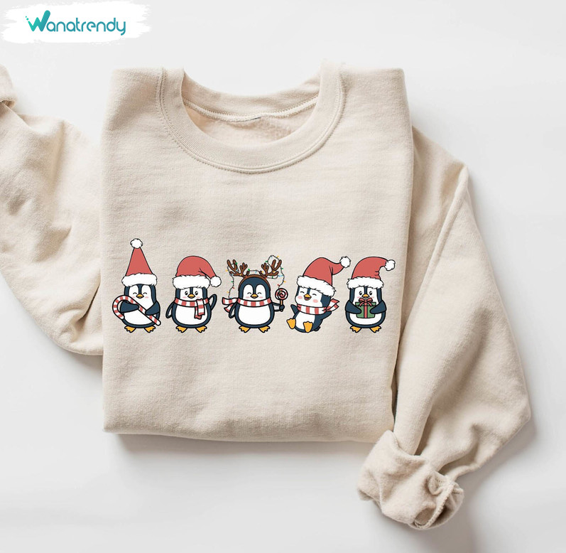 Penguin Merry Christmas Shirt, Cute Penguin Xmas Light Unisex Hoodie Tee Tops
