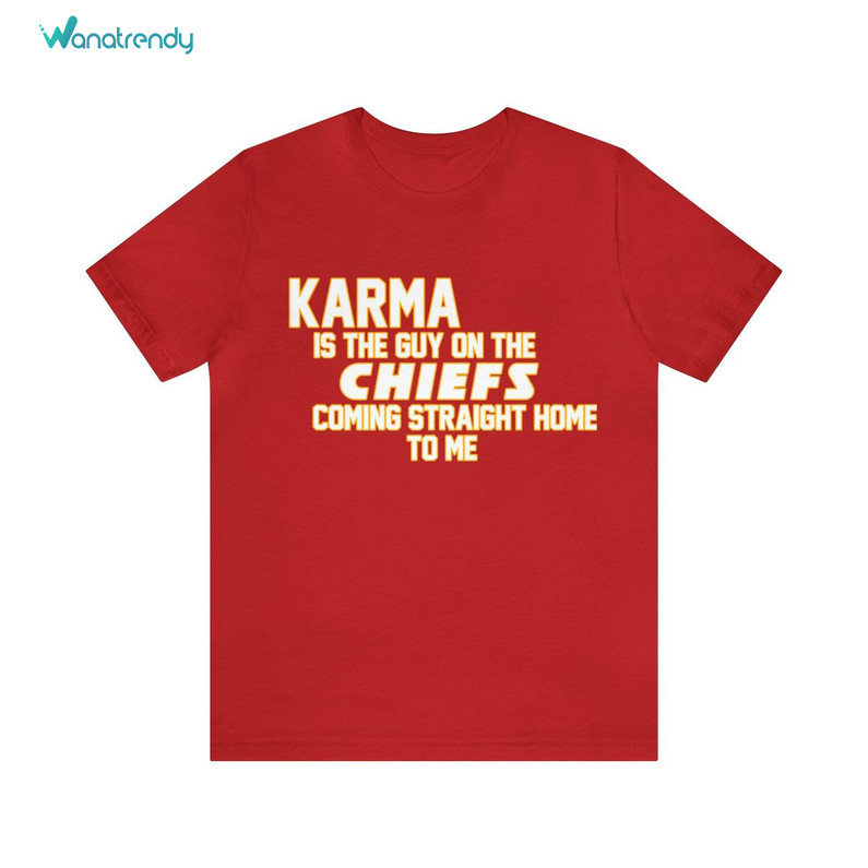 Taylor Swift Karma Is The Guy On The Chiefs Kelce Vintage Design Short Sleeve Tee Tops