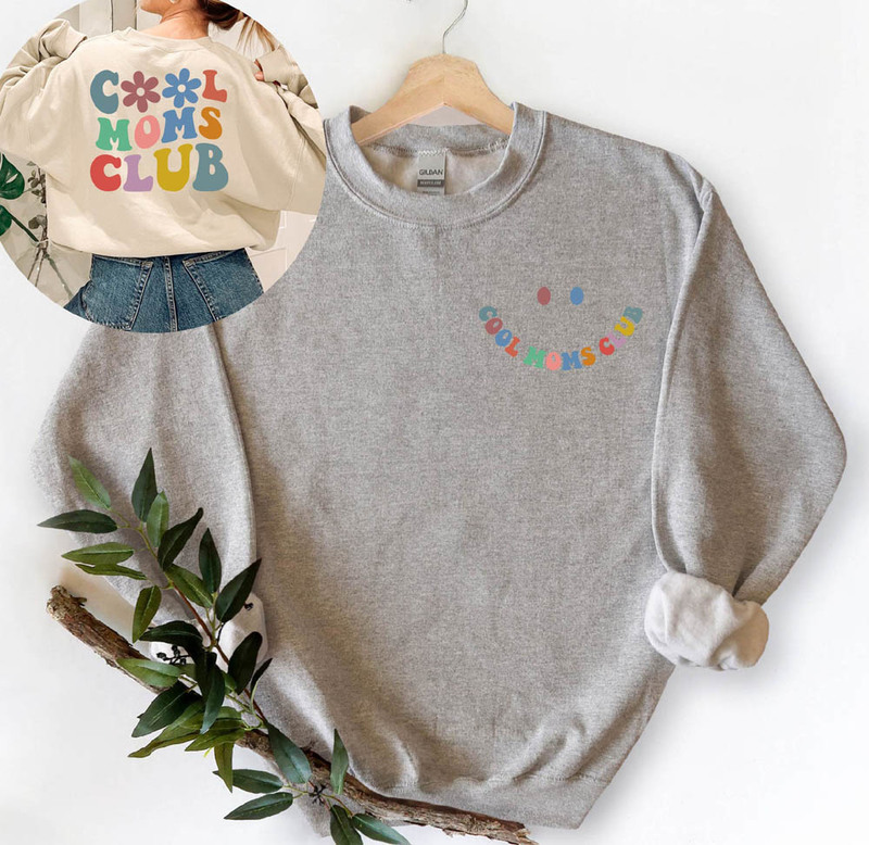 https://img.wanatrendy.com/images/design/30/trending/ot6xi7/5-cool-moms-club-sweatshirt-mother-s-day-gift-cool-mom-sweatshirt-gift-for-mom-cool-mom-hoodie-2.jpg