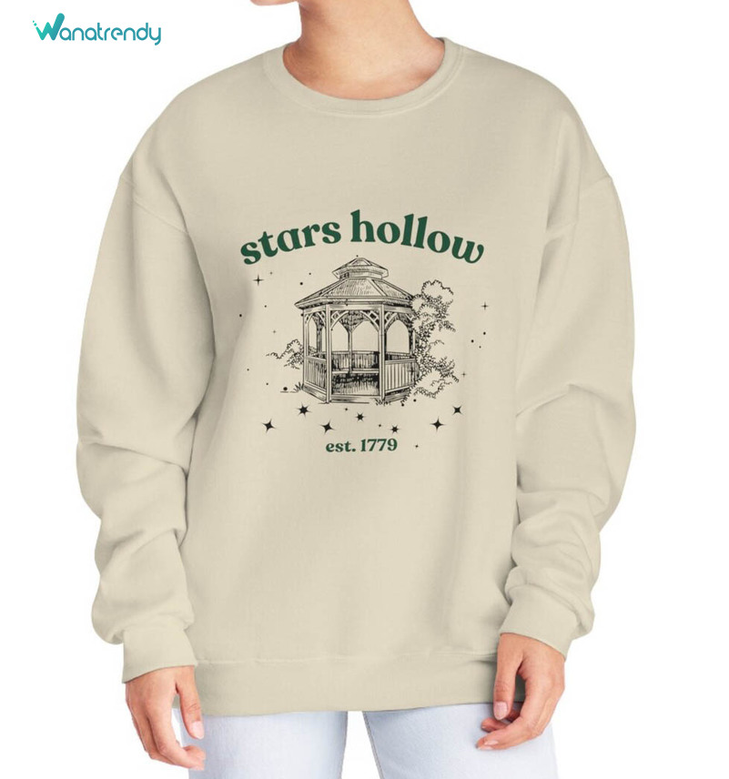Stars Hollows Sweatshirt, Nublend Short Sleeve Tee Tops