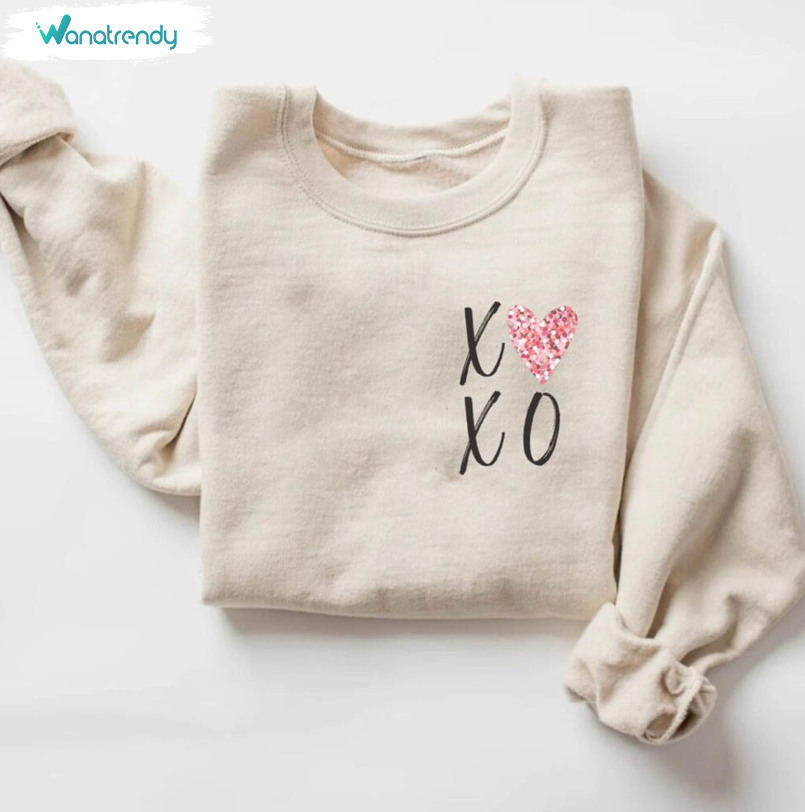 Xoxo Valentine Shirt, Xoxo Pink Unisex Hoodie Sweater