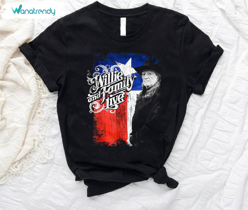 Retro Willie Nelson Shirt, Willie Nelson And Family Live Texas Flag Tank Top T Shirt
