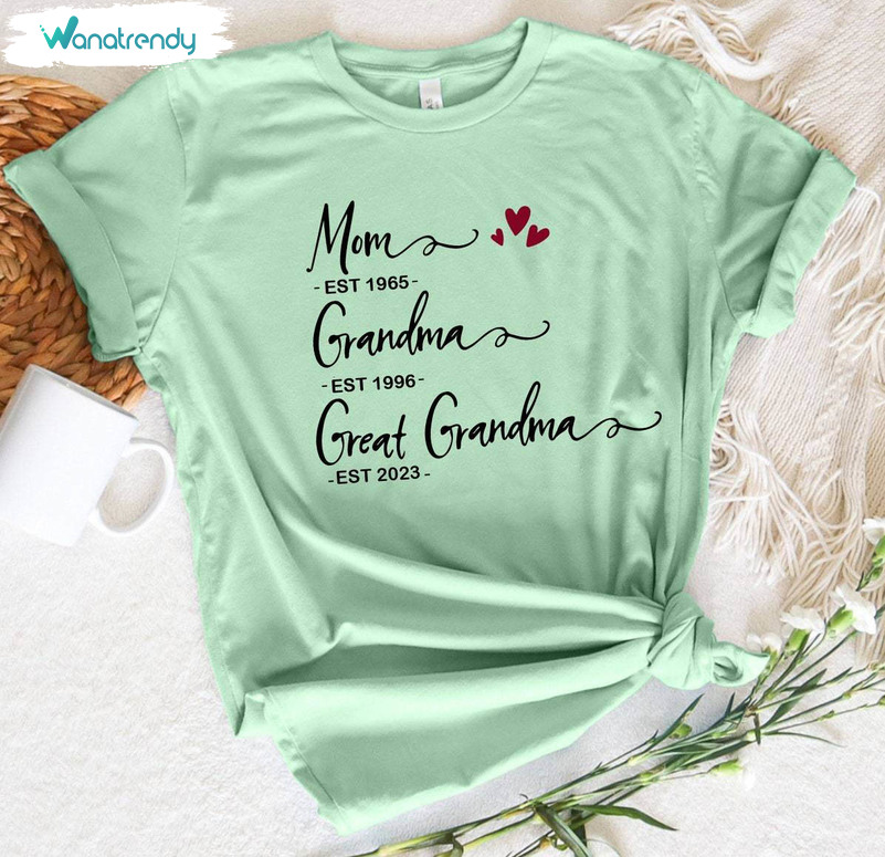 Limited Mom Grandma Great Grandma Sweatshirt, Great Grandma Shirt Unisex Hoodie
