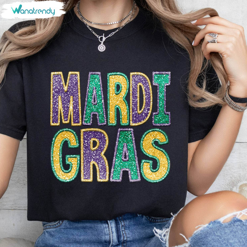 Cool Design Mardi Gras Shirt, Sparkly Effect Mardi Gras Unisex Hoodie Tee Tops