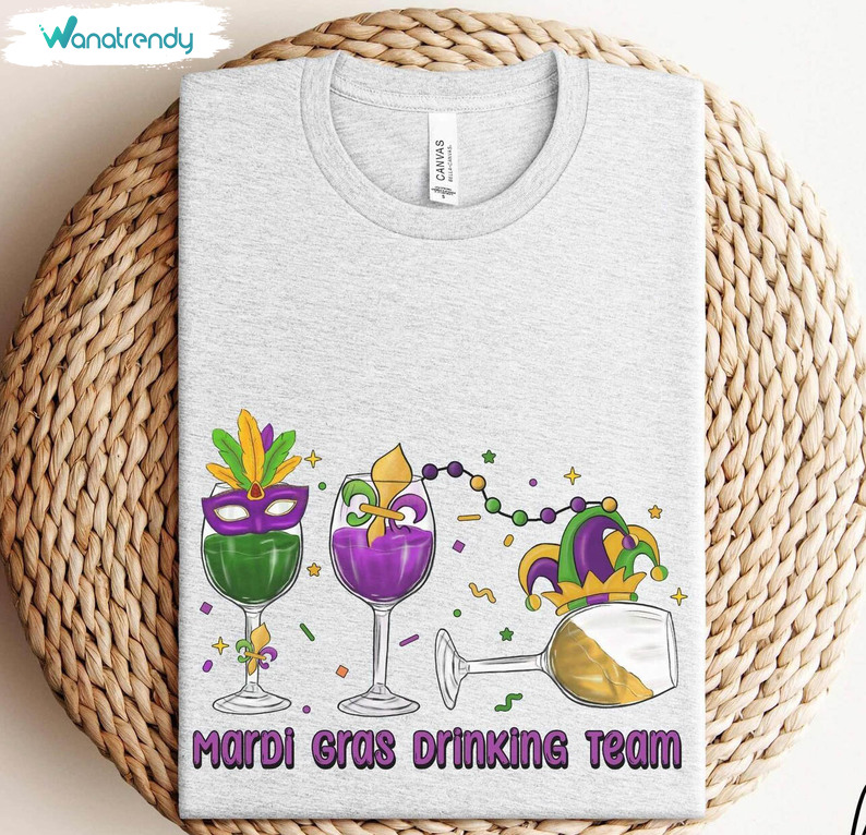 Unique Mardi Gras Drinking Team Shirt, Cocktails Parade Party Long Sleeve Sweater