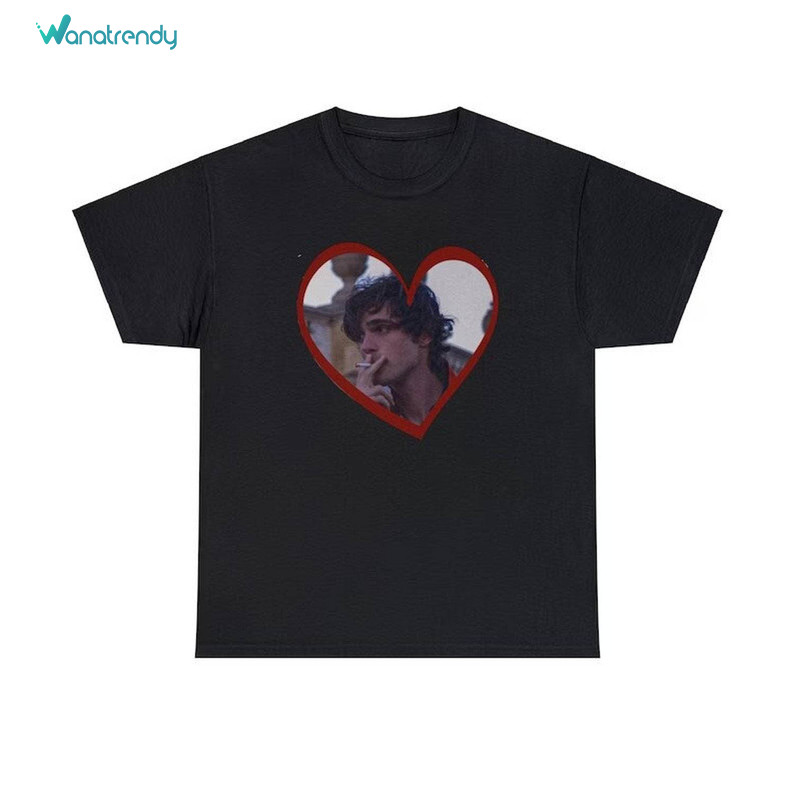 New Rare Jacob Elordi Shirt, Must Have Jacob Elordi Heart Unisex Hoodie Unisex T Shirt