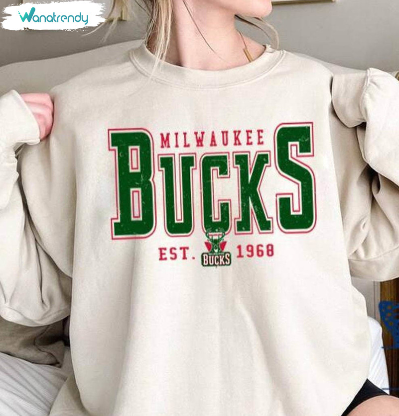 Limited Milwaukee Bucks Shirt, Trendy Bucks Sweater Short Sleeve
