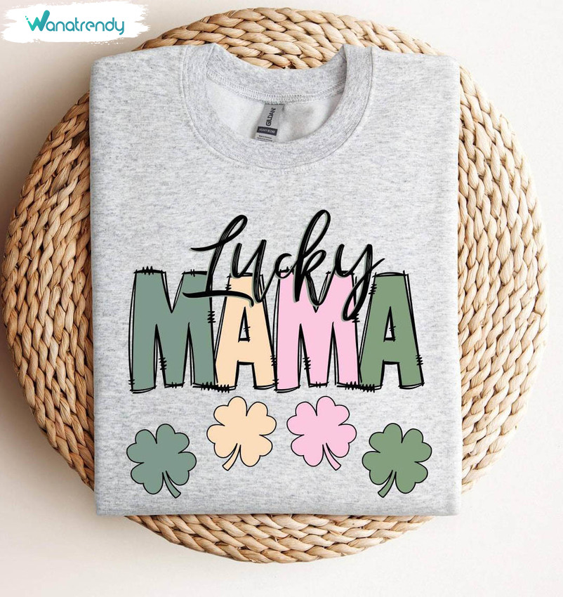 New Rare Lucky Mama Shirt, Groovy Mama Shamrock Hoodie Crewneck