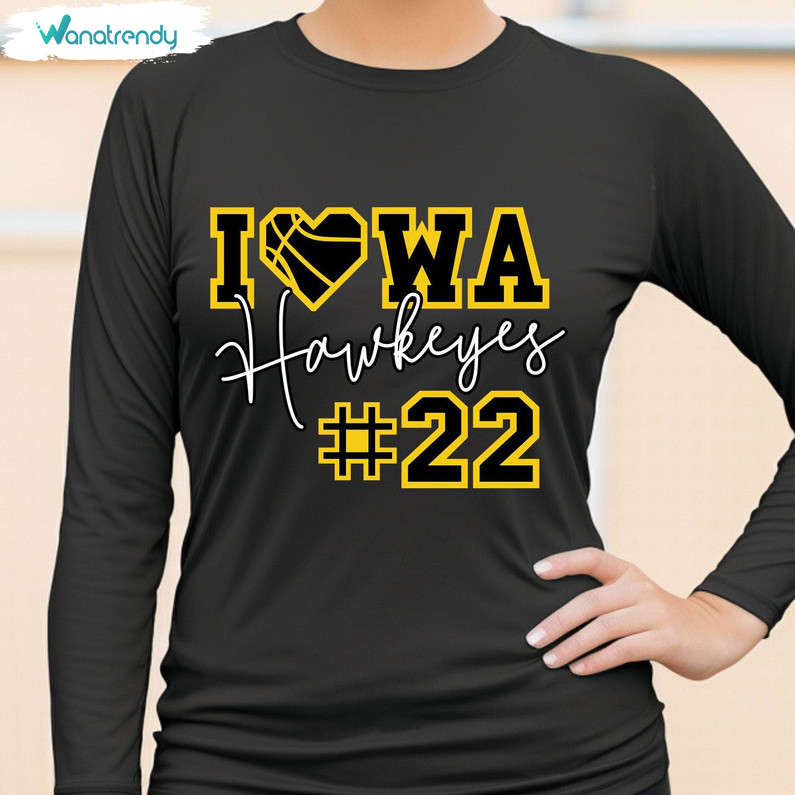 Iowa Hawkeyes 22 Caitlin Clark Sweatshirt , Groovy Caitlin Clark Shirt Long Sleeve