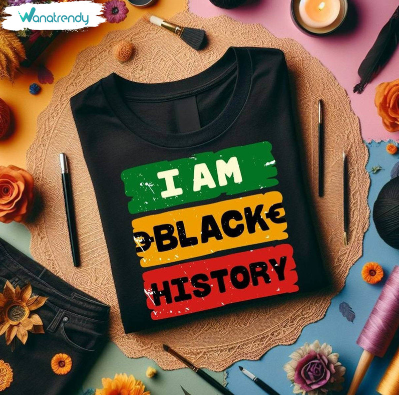 Groovy I Am Black History Shirt, Awesome Juneteenth Long Sleeve Crewneck