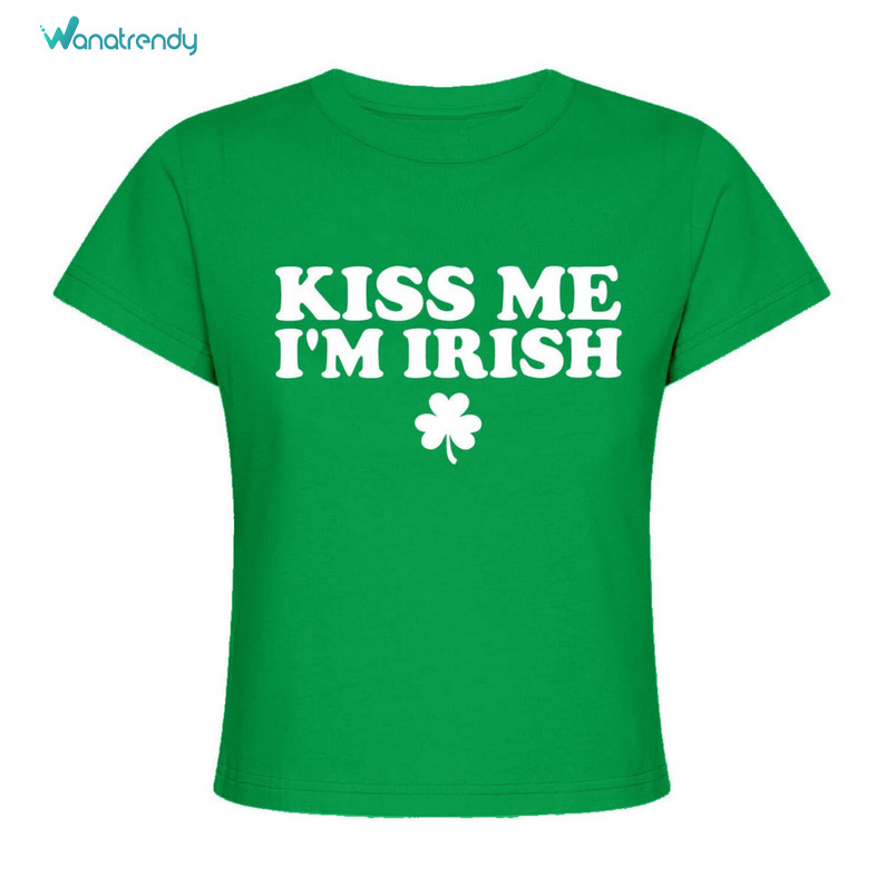 Limited Kiss Me I'm Irish Shirt, Cool Design St Pattys Day Long Sleeve Sweater