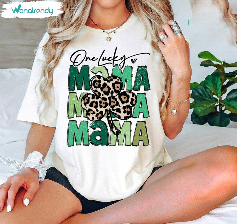 One Lucky Mama Shirt, Leopard Shamrock Mom Short Sleeve Sweater