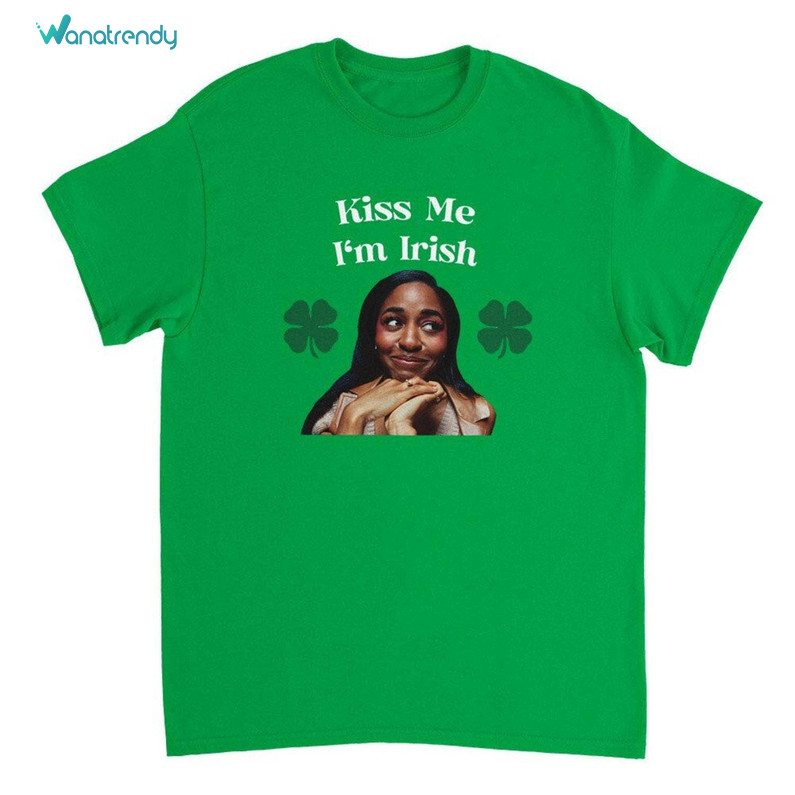 Ayo Edebiri Irish Shirt, Ayo Edebiri Kiss Me Short Sleeve T-Shirt