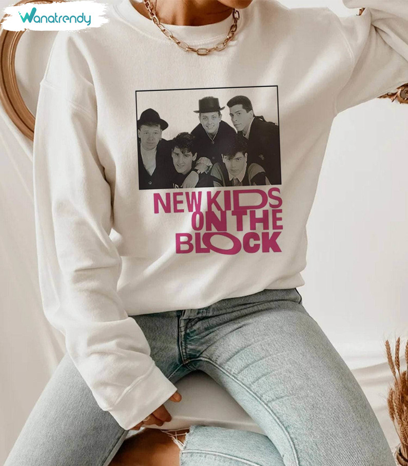 New Kids On The Block Trendy Shirt, Vintage Music Tee Tops Sweater