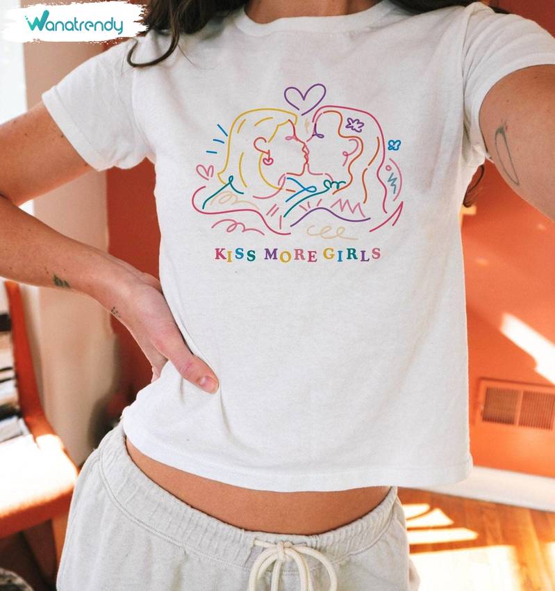 Kiss More Girls Shirt , Vintage Lesbian Clothing Queer Girls Sweatshirt Unisex T Shirt
