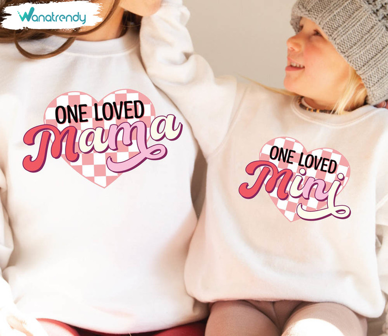 Pink Heart One Love Mama And Mimi Sweatshirt